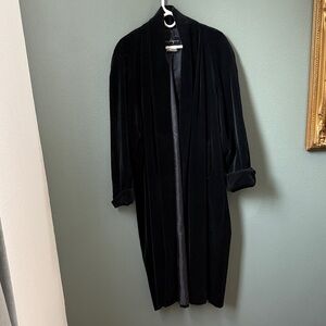 Vintage JS Collections Black Velvet Coat Opera Sz M Oversized